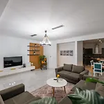 Apartments Hera