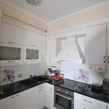 Luxury Penthouse B&e * Sarande