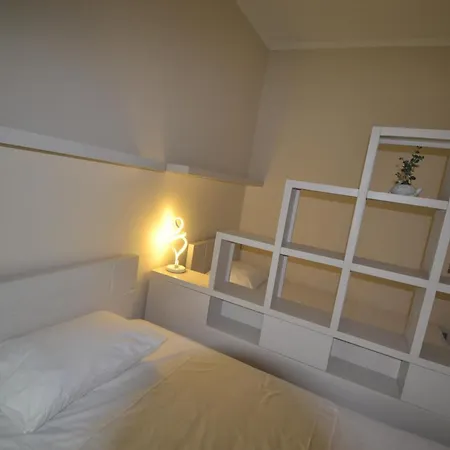 Luxury Penthouse B&e * Sarande
