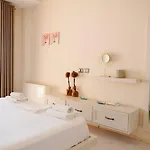 Apartment Hera *