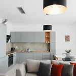 Apartments Hera * Sarandë