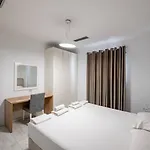 Hera * Sarande