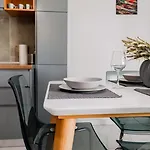Hera Apartment