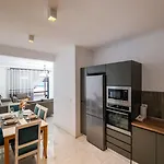 Apartment Hera *