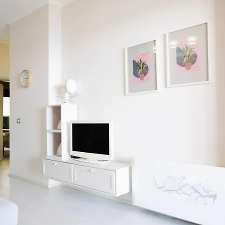 Luxury Penthouse B&e Apartment Sarande