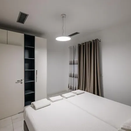 Luxury Penthouse B&e Sarande