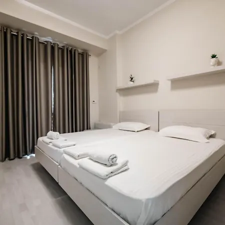 Luxury Penthouse B&e Apartment