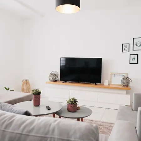 Hera Apartament *