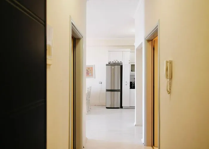 Luxury Penthouse B&e * Sarandë