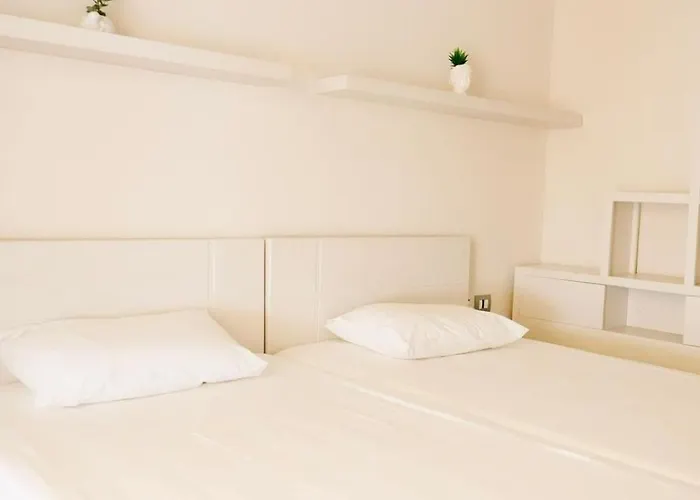 Luxury Penthouse B&e