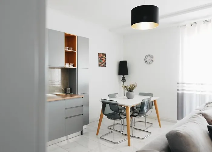 Luxury Penthouse B&e * Sarandë