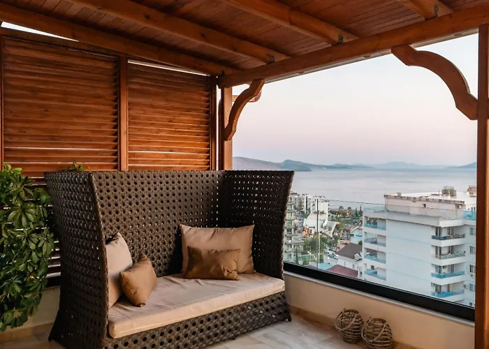 Luxury Penthouse B&e Apartment