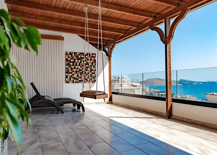 Luxury Penthouse B&e