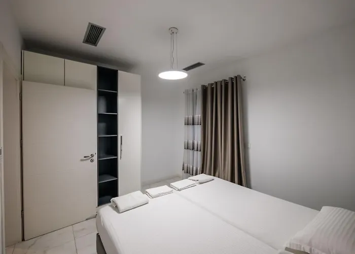 Luxury Penthouse B&e Sarandë